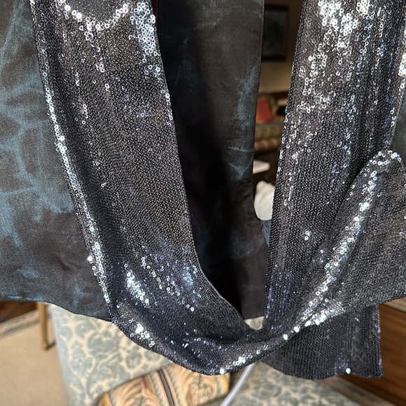 Very cool sequin vest size med NWT - Picture 3 of 9